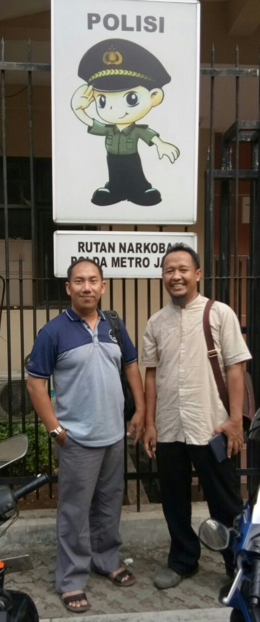 Saat Mengunjungi Jonru di Rutan Salemba 1 (3)