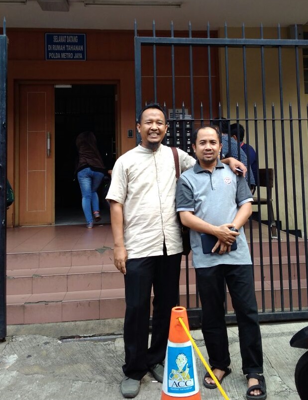 Saat Mengunjungi Jonru di Rutan Salemba 1